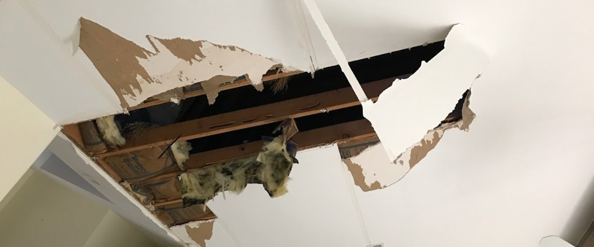 How long does a leak take to show on ceiling?